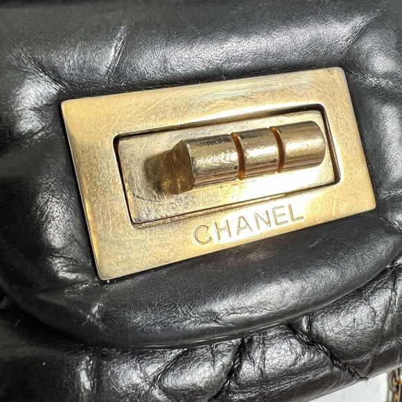 Chanel Black 2.55 Reissue 227 Double Flap Bag - Picture 4 of 15